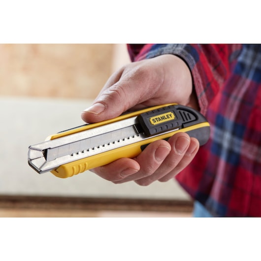 Cutter à lame rétractable 18mm Stanley FatMax 1-10-481, Couteaux