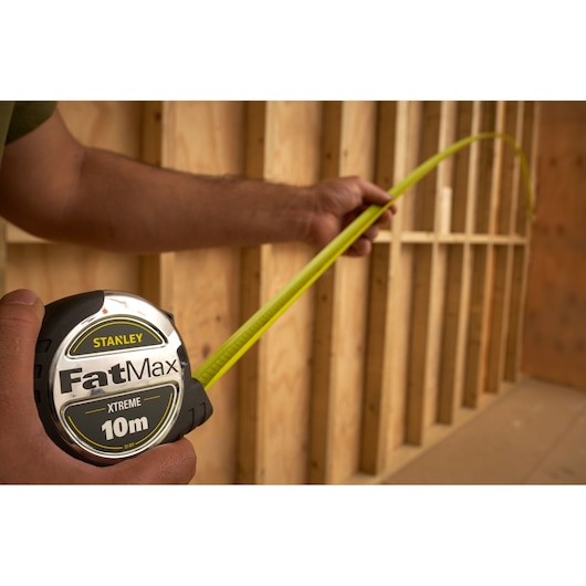 STANLEY® FATMAX® Xtreme™ 10M (32mm wide) Tape Measure