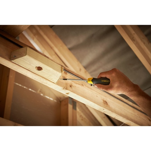 STANLEY® Pozidriv PZ2 X 100mm CUSHION GRIP™ Screwdriver Application Image