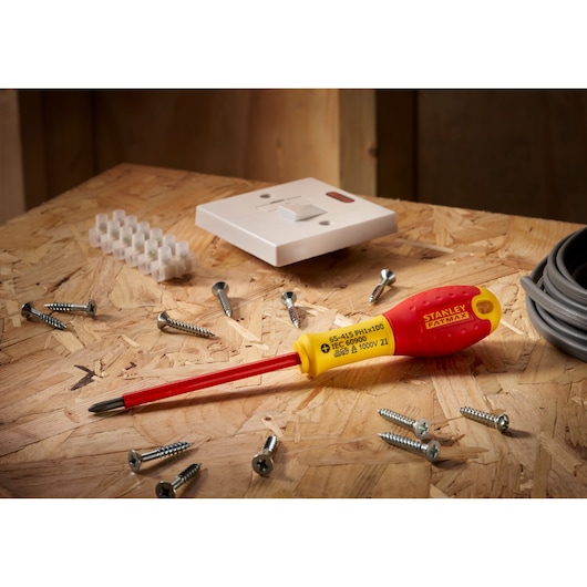 STANLEY® FATMAX® Insulated Phillips PH1 x 100mm Screwdriver Environment Shot In a Workshpt Background