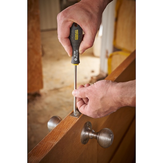 STANLEY® FATMAX® Phillips PH2 x 125mm Screwdriver Application Action Shot Hand/Person