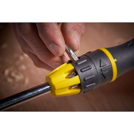 STANLEY® 10 Piece MultiBit Ratcheting Screwdriver Feature Image