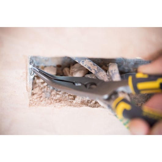 Pince à becs 1/2 ronds longs coudés STANLEY® FATMAX® 200 mm