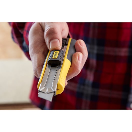 Cutter à cartouche STANLEY® FATMAX® 18 mm