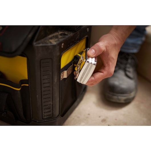 Panier porte-outils rigide avec couvercle STANLEY® FATMAX® 49 cm