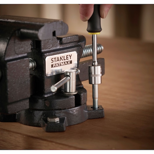 Stanley 100Mm/4" Light Duty Vice Side View