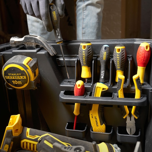 BOITE A OUTILS ETANCHE FATMAX