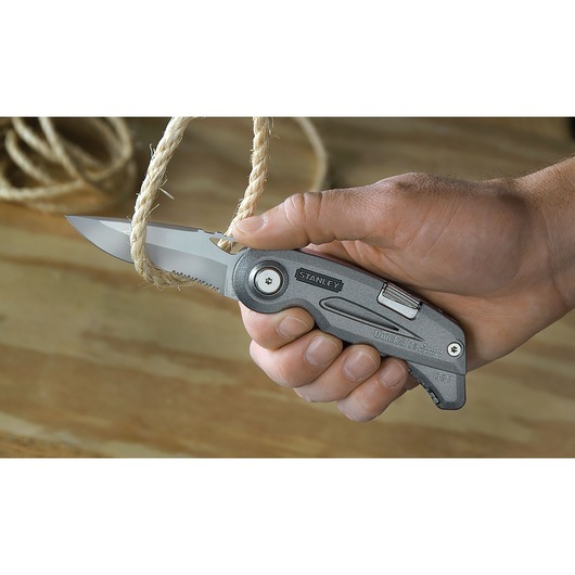 9-10-813, STANLEY® Quickslide Sport Utility Knife, Application