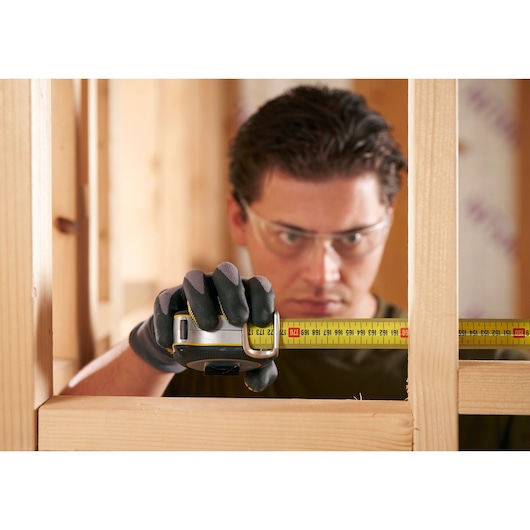 STANLEY® FATMAX® XTREME™ 10M (32MM WIDE) TAPE MEASURE