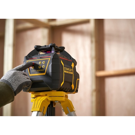 STANLEY® FATMAX® Rotary RL600 Alkaline Red Beam Laser Level with Tripod and Direct Reading Pole