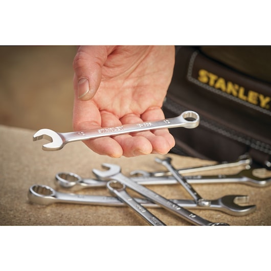 Clé mixte anti-ripage 17 mm STANLEY® FATMAX®