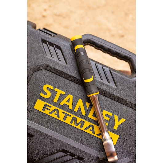 Jeu de clés à cliquet 3/8'' 120 dents et de douilles avec accessoires, 49 pièces STANLEY® FATMAX®