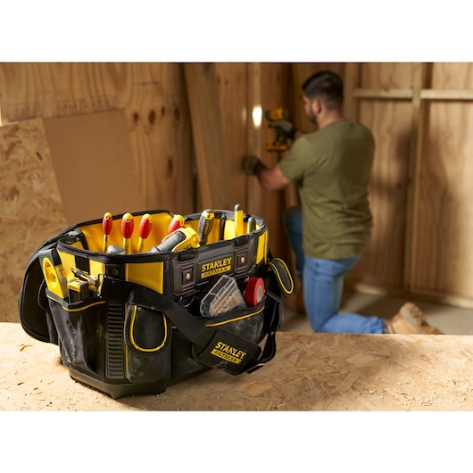 Sacoche à outils à base rigide Stanley FatMax 46cm — Screwfix EU