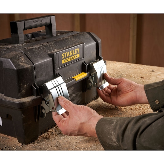 STANLEY FATMAX 18 in. Structural Foam Cantilever Tool Box