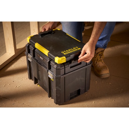 STANLEY® FATMAX® PRO-STACK™ Clipboard Application Shot