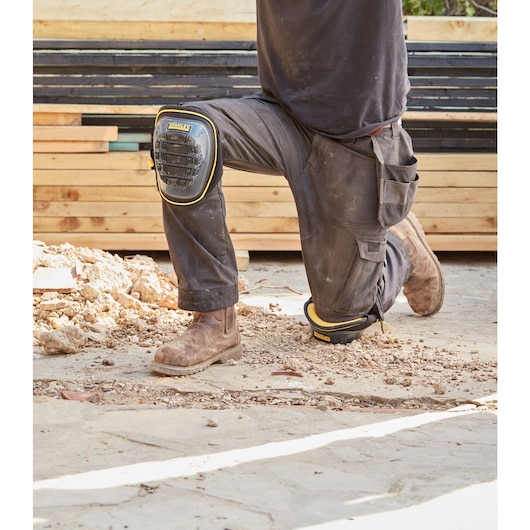 Genouillères gel avec coque stabilisatrice STANLEY® FATMAX®