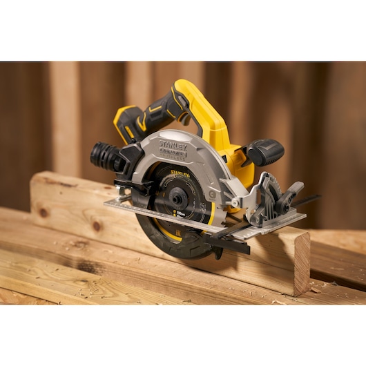 18V STANLEY® FATMAX® V20 Brushless Circular Saw