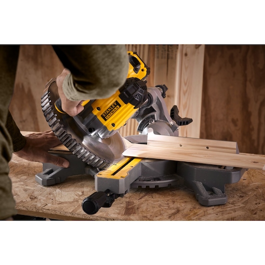 18V STANLEY® FATMAX® V20 190mm Mitre Saw with 1 x 4.0Ah Lithium-Ion Battery