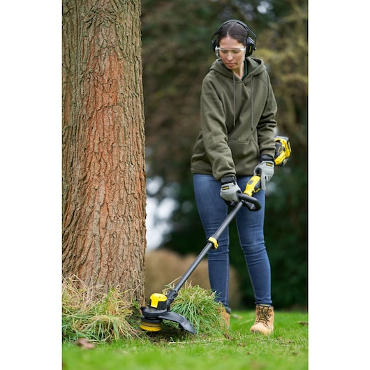 18V STANLEY® FATMAX® V20 33CM Brushless String Trimmer - Bare