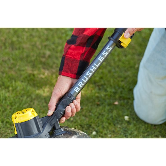 Coupe-Bordures Brushless 33 cm 18V STANLEY® FATMAX® V20 -(Sans Batterie ni Chargeur)