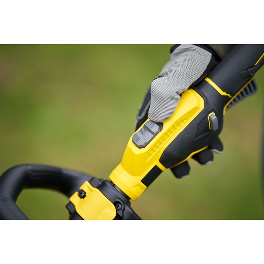 18V STANLEY® FATMAX® V20 33CM Brushless String Trimmer - Bare