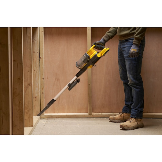 18V STANLEY FATMAX V20 Cordless Stick Vacuum with 1 x 2.0Ah Lithium Ion Battery