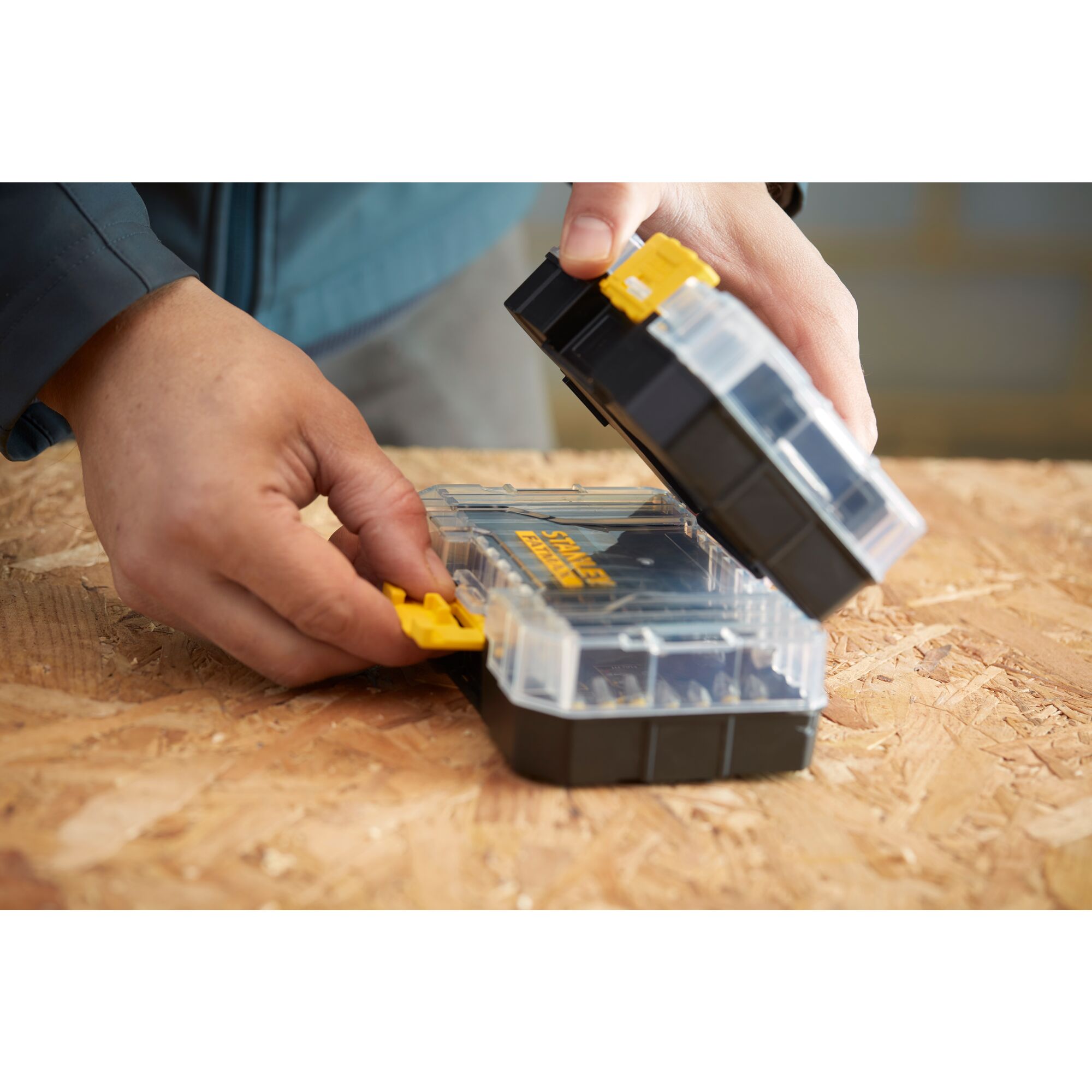 COFFRET STANLEY FATMAX 22 PI CES EMBOUTS DE VISSAGE TORSION