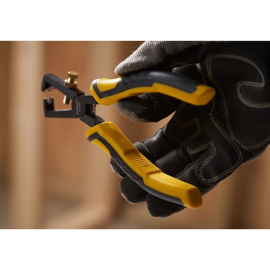 STANLEY® 150mm DYNAGRIP® Wire Strippers