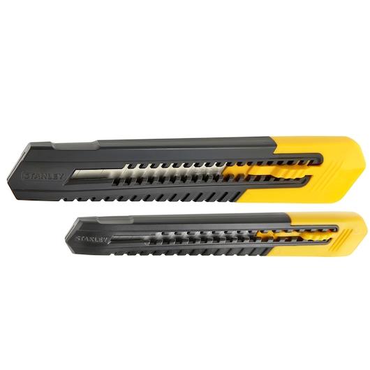 LOT DE 2 CUTTERS 9 ET 18 MM SM