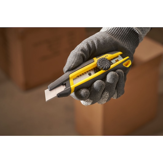 STANLEY® Mpp 18mm Integrated Snap Wheel Lock Knife