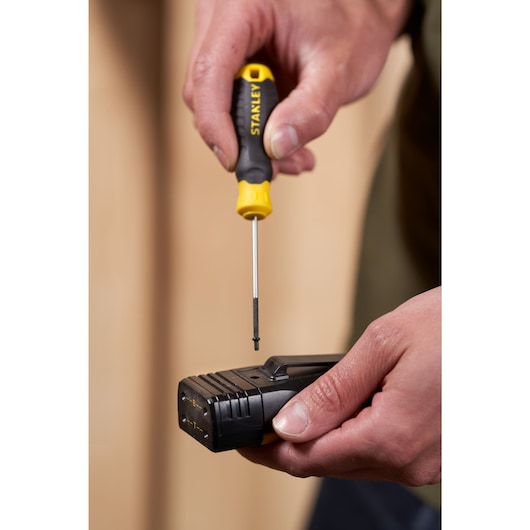 STANLEY® Slotted Flared CUSHION GRIP™ Screwdrivers STANLEY® Slotted Flared CUSHION GRIP™ Screwdrivers