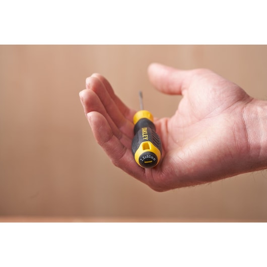 STANLEY® Slotted Flared CUSHION GRIP™ Screwdrivers STANLEY® Slotted Flared CUSHION GRIP™ Screwdrivers