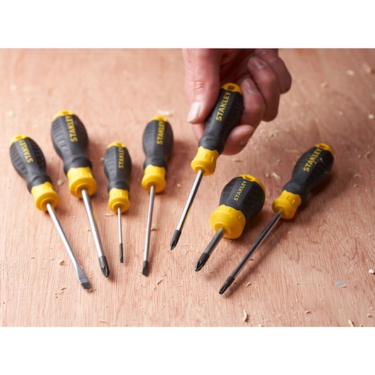 STANLEY® 6 Piece CUSHION GRIP™ Parallel Flared Phillips Screwdriver Set STANLEY® 6 Piece CUSHION GRIP™ Parallel Flared Phillips Screwdriver Set