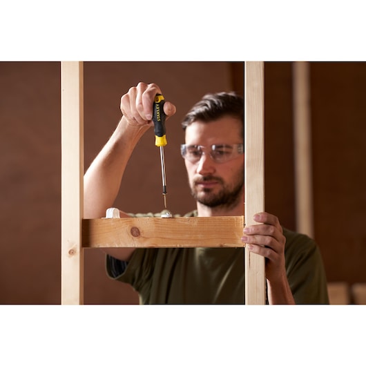 STANLEY® Pozidriv CUSHION GRIP™ Screwdrivers STANLEY® Pozidriv CUSHION GRIP™ Screwdrivers