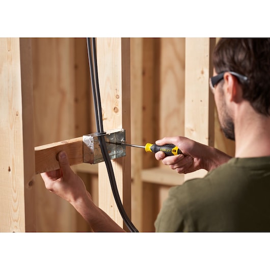 STANLEY® Pozidriv CUSHION GRIP™ Screwdrivers STANLEY® Pozidriv CUSHION GRIP™ Screwdrivers