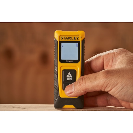 Mesurez les distances de manière simple, rapide et efficace avec le télémètre  laser FLM165 STANLEY FATMAX - Zone Outillage