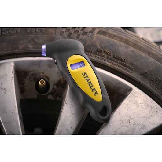 STANLEY® Digital Tyre Pressure Gauge