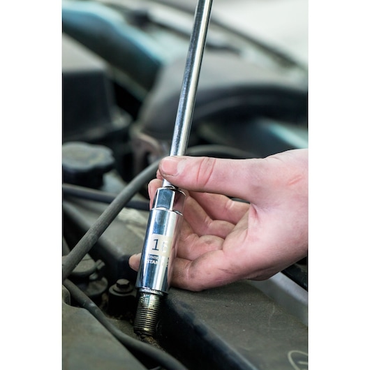 Douille pour bougie essence 16 mm STANLEY®