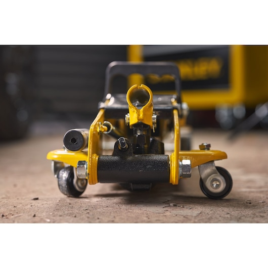 STANLEY® Floor Jack (2 Tonne Capacity)