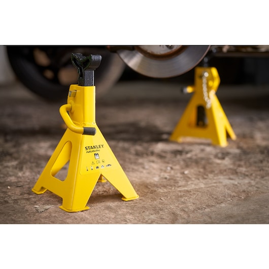 STANLEY® Pair of 278mm to 430mm Axle Stands (2 Tonne Capacity)