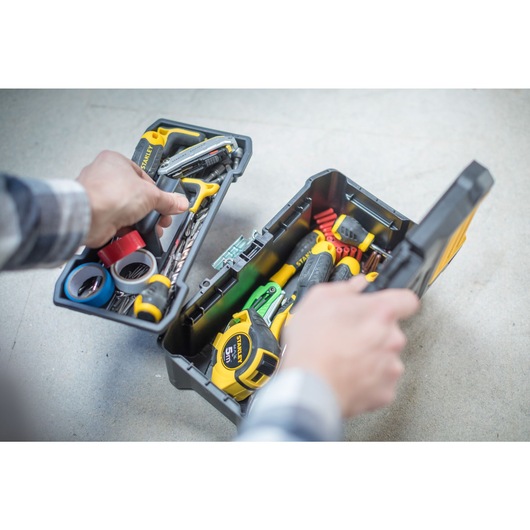 Boîte à outils 30 cm loquets métalliques