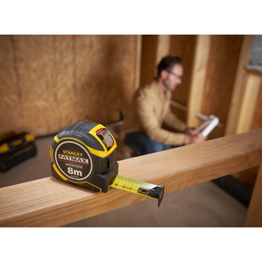 STANLEY® FATMAX® Auto-Lock 8M (32mm wide) Tape Measure