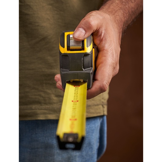 STANLEY FATMAX Auto-Lock 8M (32mm wide) Tape Measure