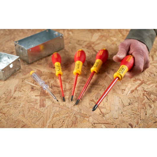 STANLEY® 5 Piece Slim VDE Screwdrivers (PH)
