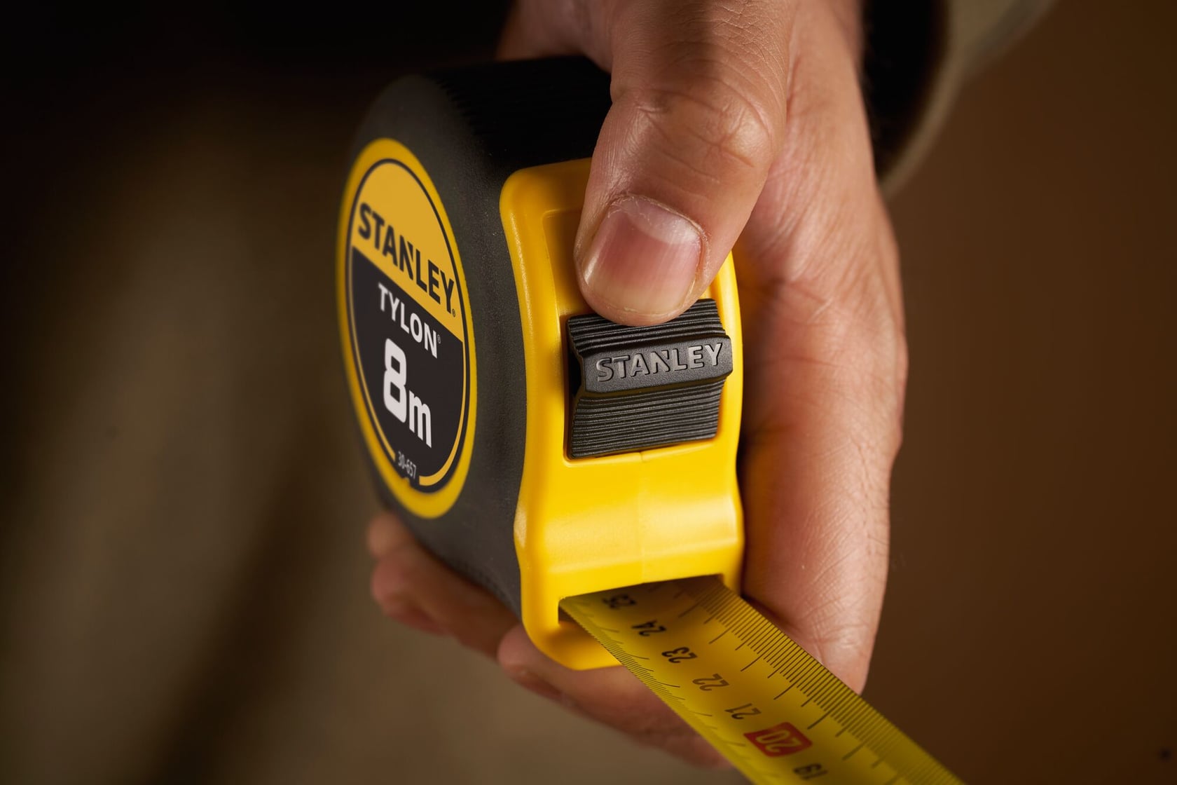 STANLEY® Tylon™ 8M (25mm wide) Tape Measure