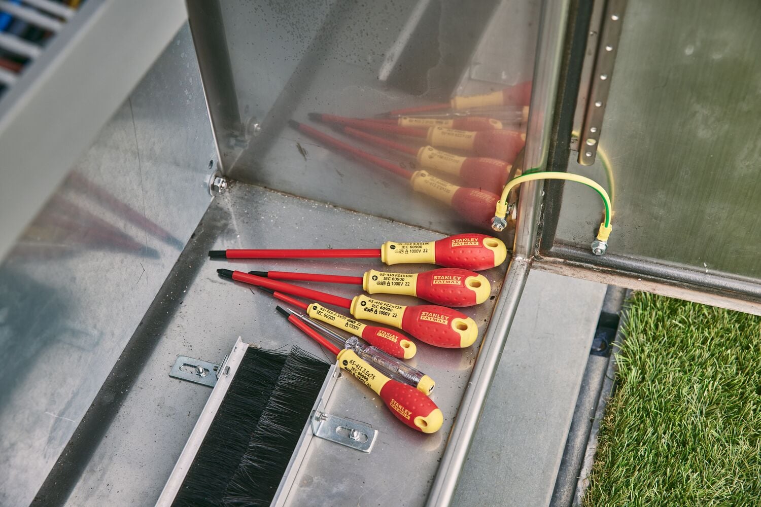 STANLEY FATMAX 6 piece Insulated Slotted Pozidriv Screwdriver Set