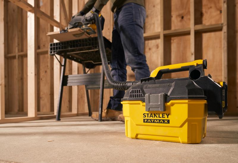 18V STANLEY® FATMAX® V20 7.5 litre wet and dry vac