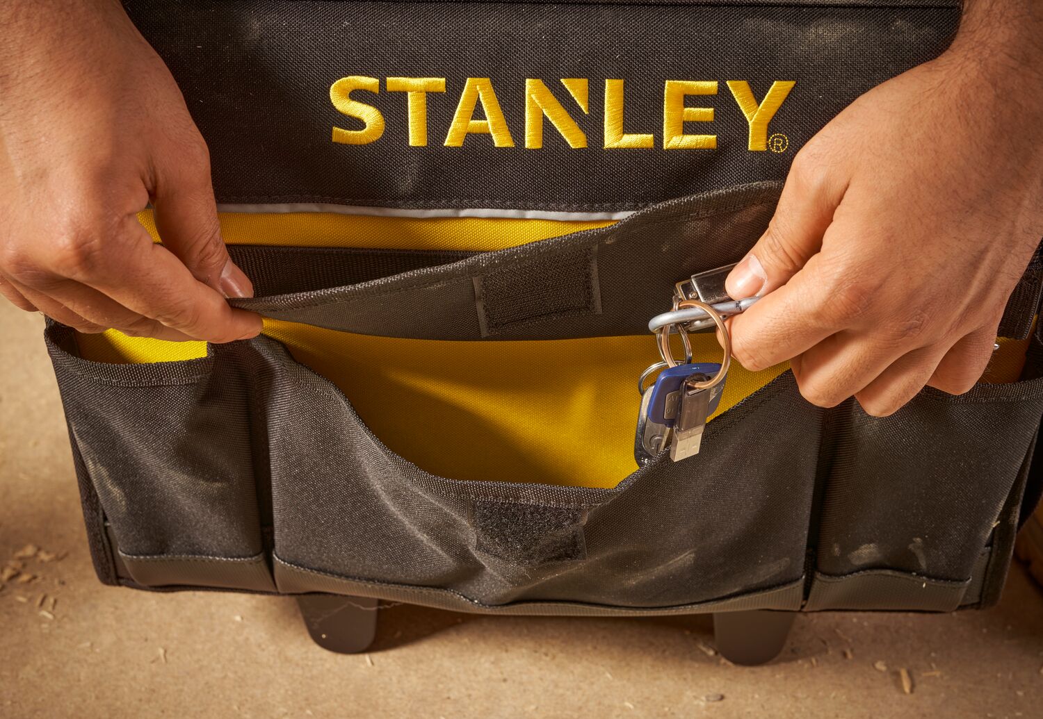 STANLEY® 18" Soft Bag on Wheels